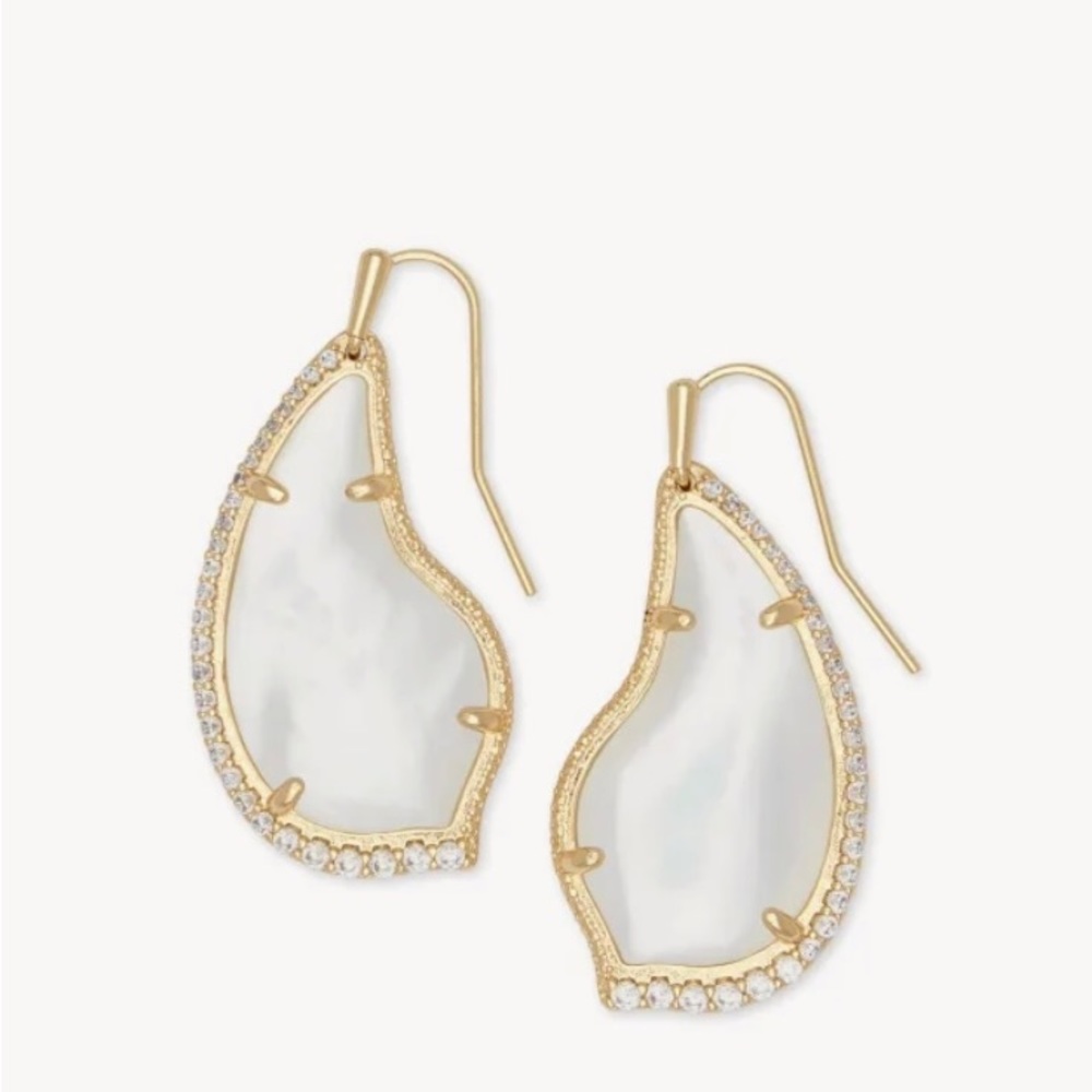Kendra Scott earrings